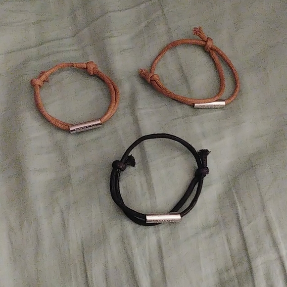 Adjustable bracelets - Picture 3 of 3